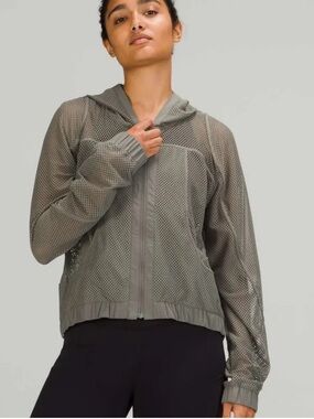 Lululemon Mesh on Mesh Relaxed Fit Mesh Jacket Grey Sage Full Zip Pockets Size 6